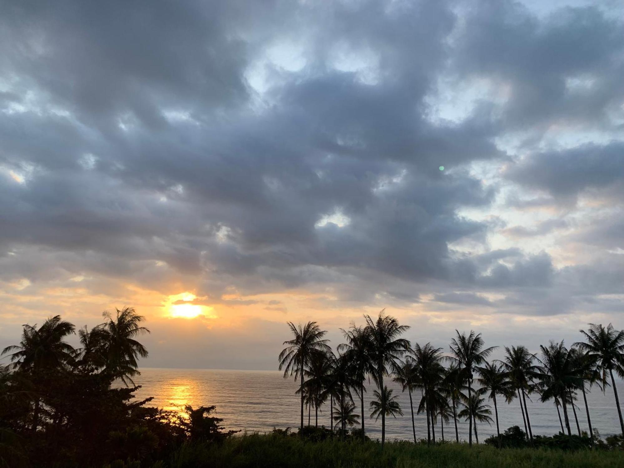 春夏秋冬海景民宿ocean View Motel Chenggong Esterno foto